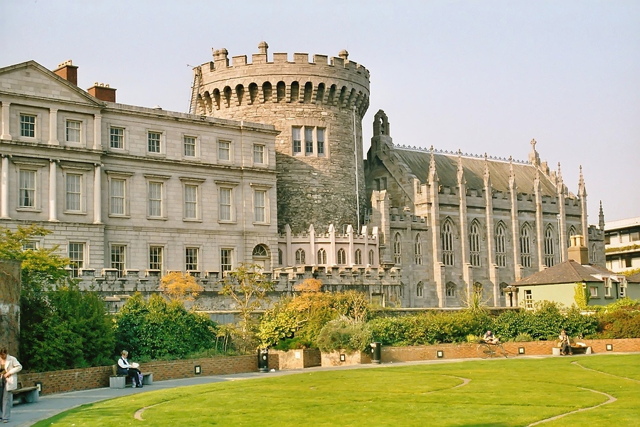 Dublin Castle (green side view)