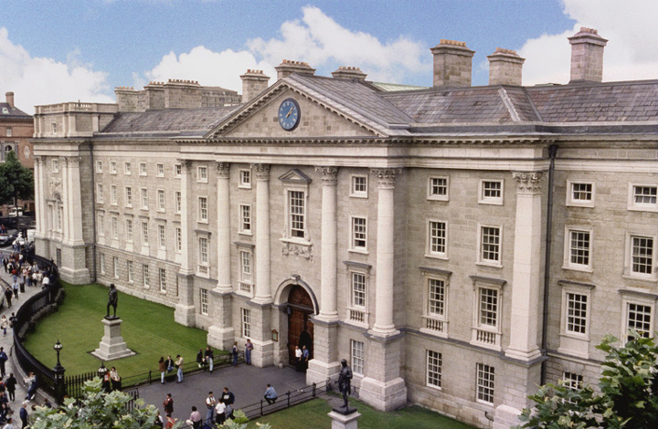 Trinity College Dublin (exterior)