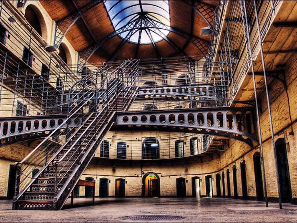 Kilmainham Gaol interior (main hall)