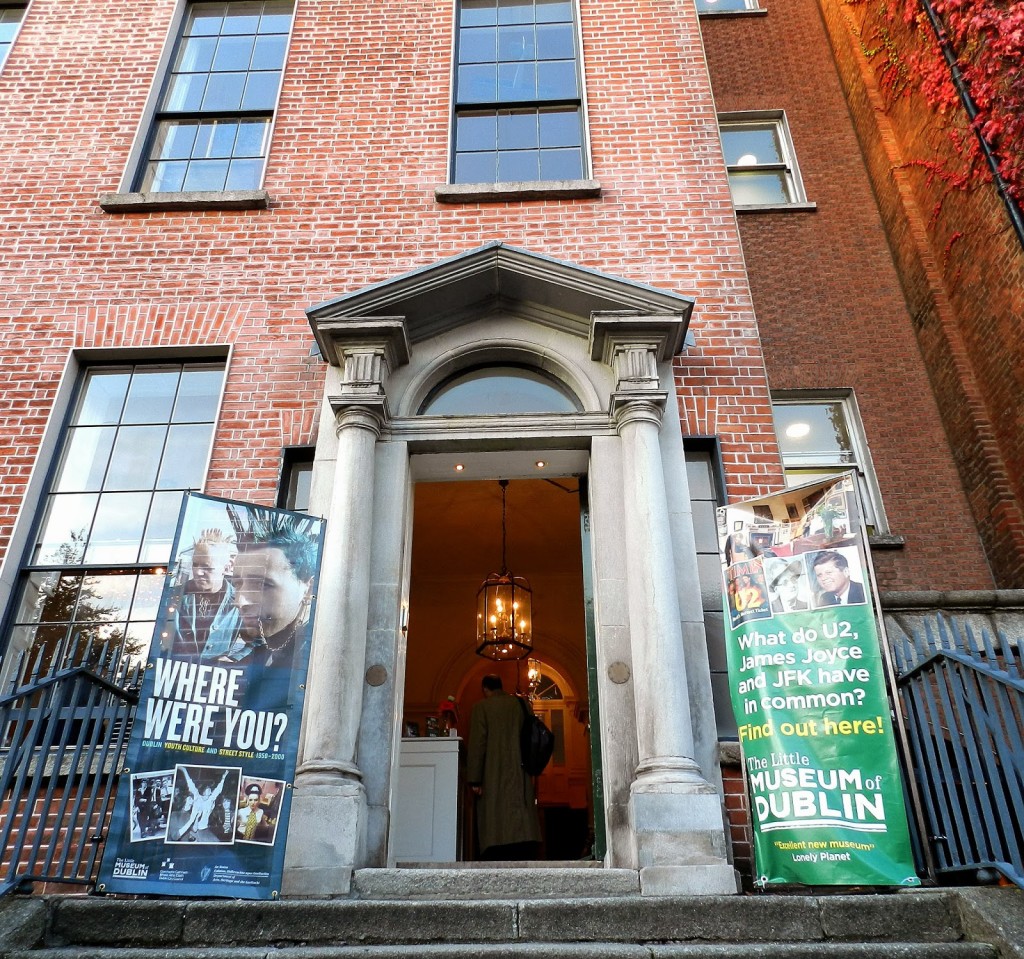 The doorway entrance to the Little Museum of Dublin.