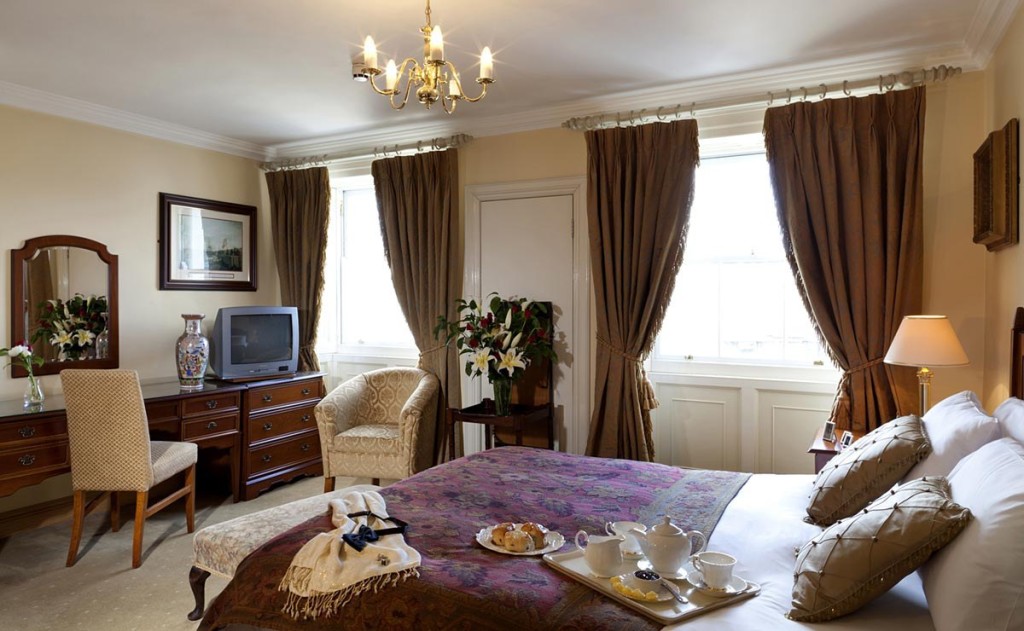 A sumptuously decorated double room at Beresford Hotel