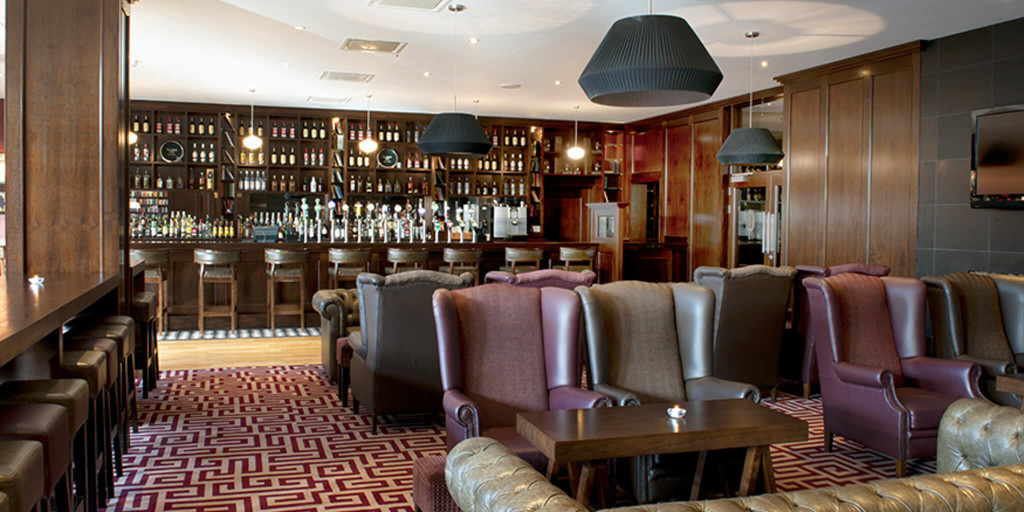 The stately, relaxing bar lounge of Clayton Hotel, Leopardstown