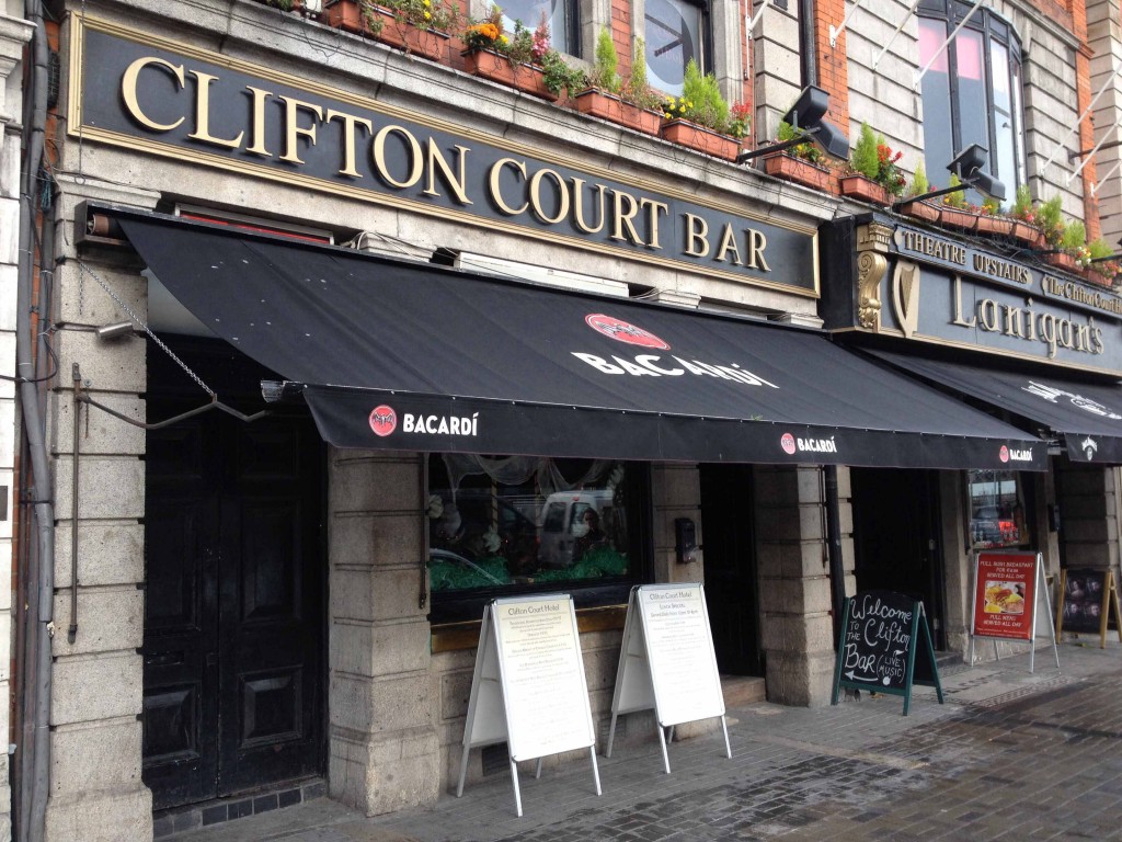 Entrance to the Clifton Court Hotel and bar