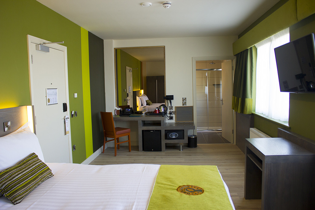 A contemporary styled double deluxe room in the Temple Bar Inn