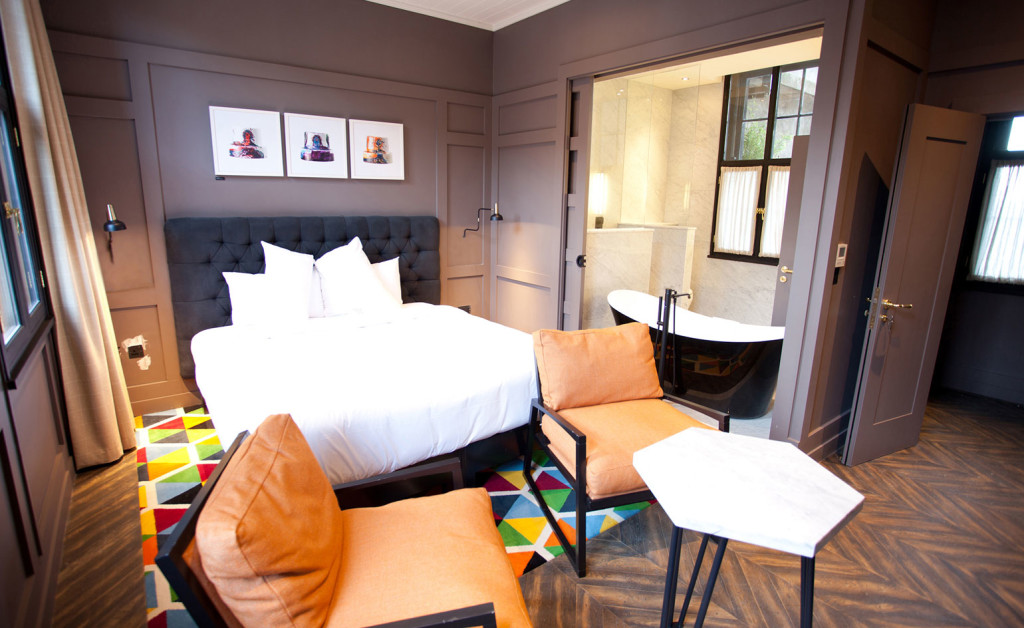 An expansive, well-furnished double bedroom in Dean Hotel, Dublin
